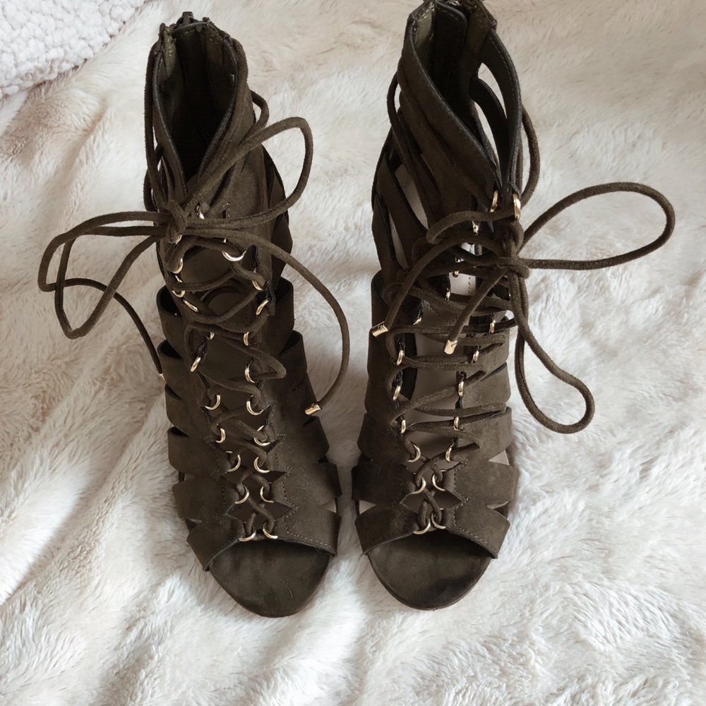 Olive ALDO lace up heels - Picture 2 of 6